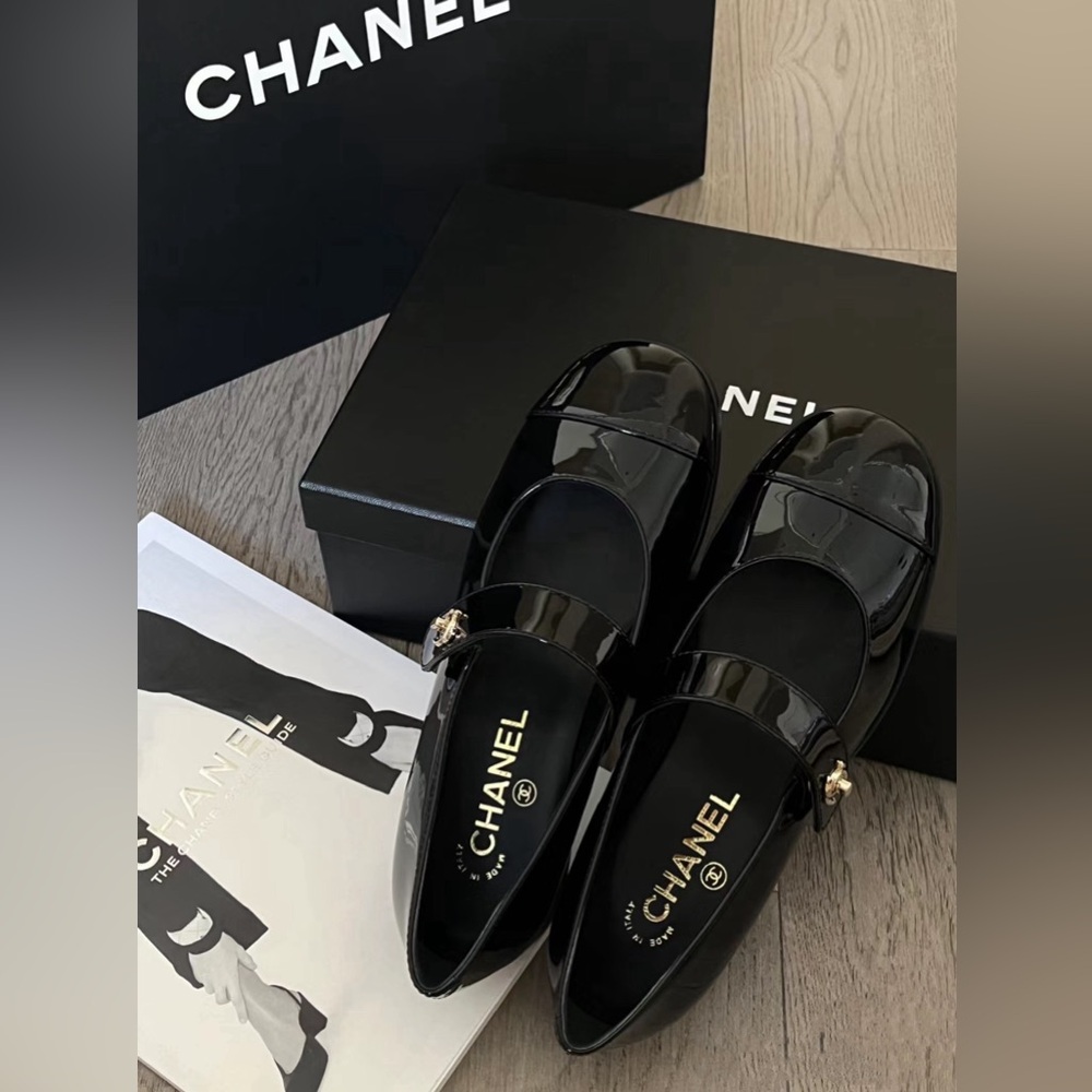 Chanel 23k Mary Jane shoes size9 -Authentic